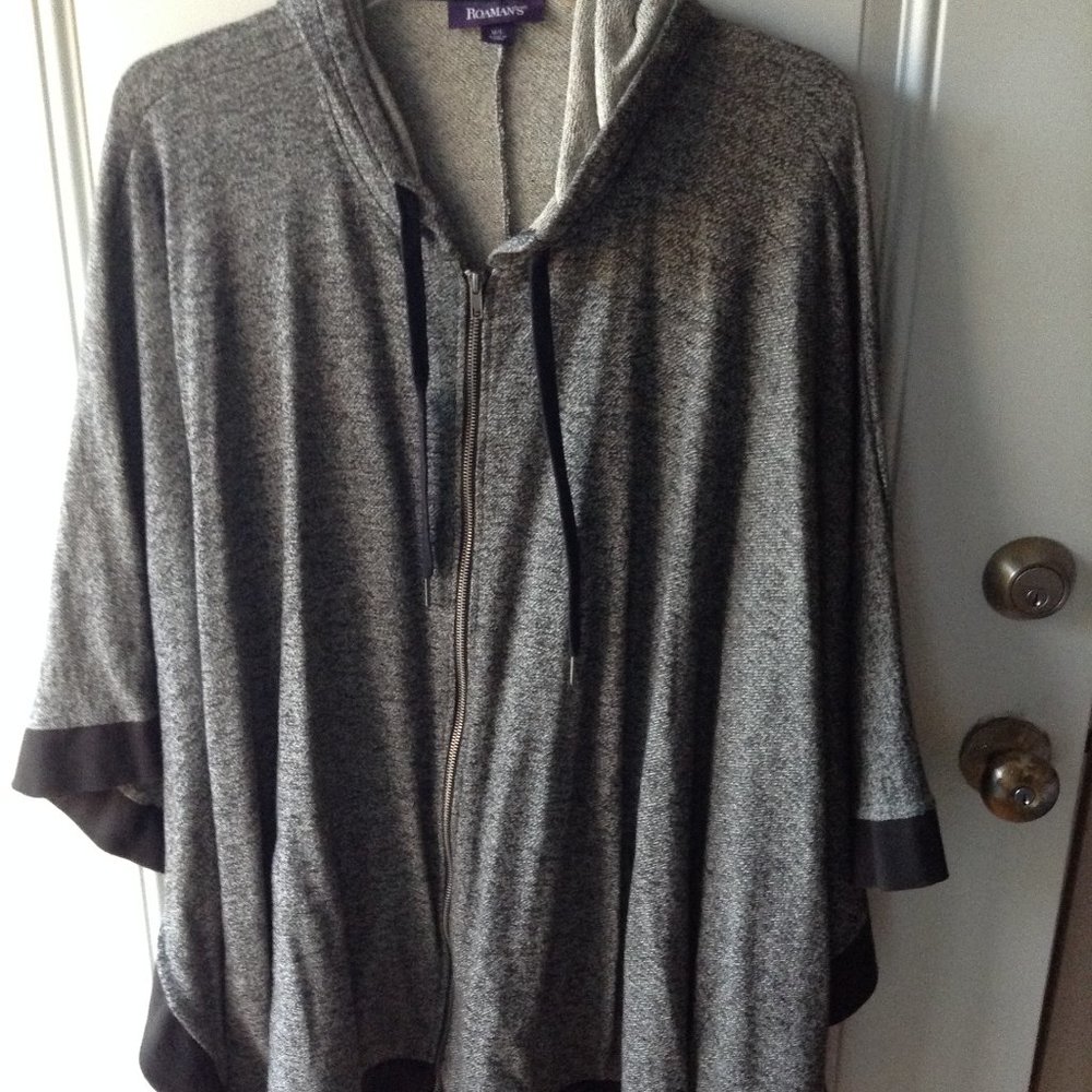 Women's Roaman's Cape Plus Size M/L